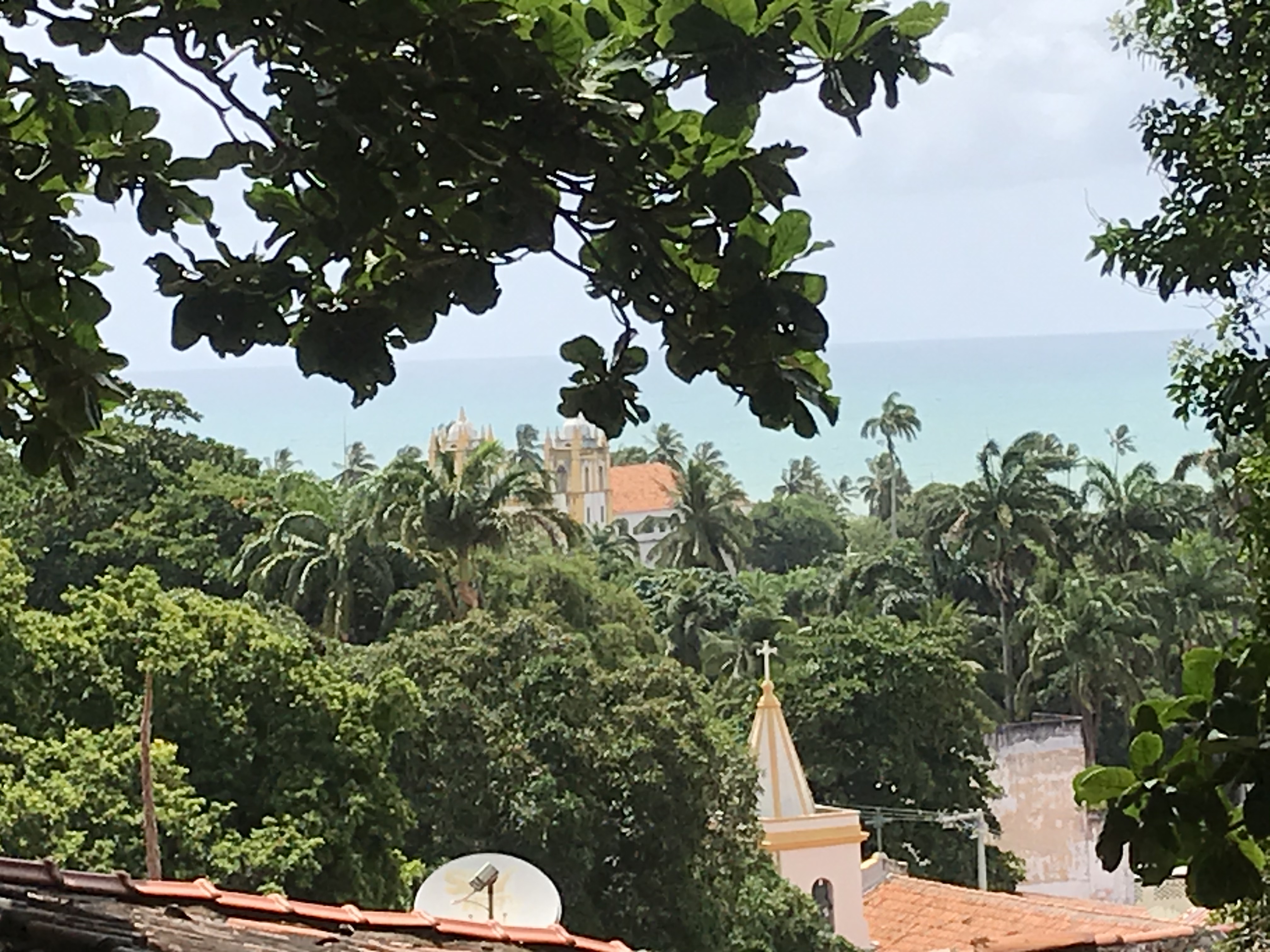 Paisagem em Olinda num dia ensolarado de Verão pandêmico